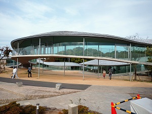 高松市屋島山上交流拠点施設「やしまーる」.jpg